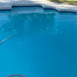 Cloudy Blue Pool Solution